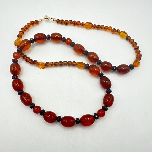 24" Amber and faceted garnet necklace with 14kt yellow gold insert clasp! - Picture 1 of 15